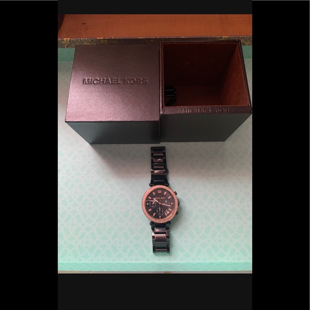 Mk watch
